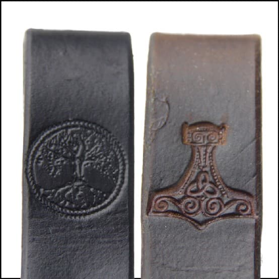 Medieval Belt Pouch - Detail View