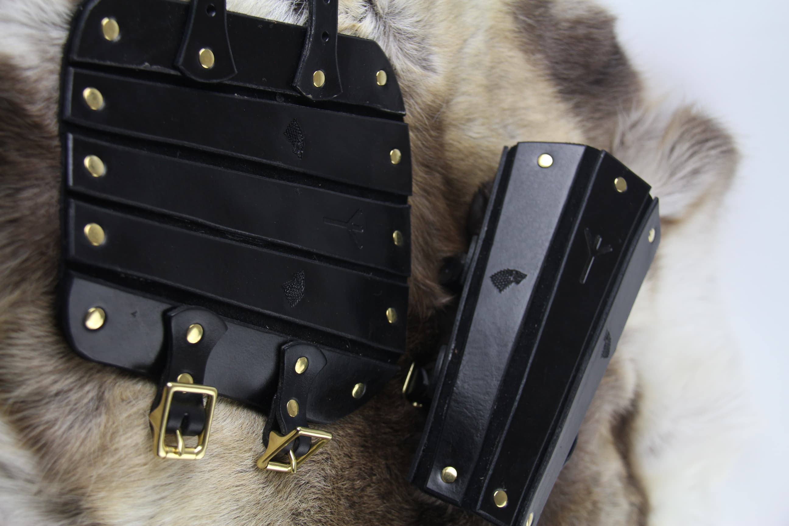 Lamellar Vambraces - Detail View